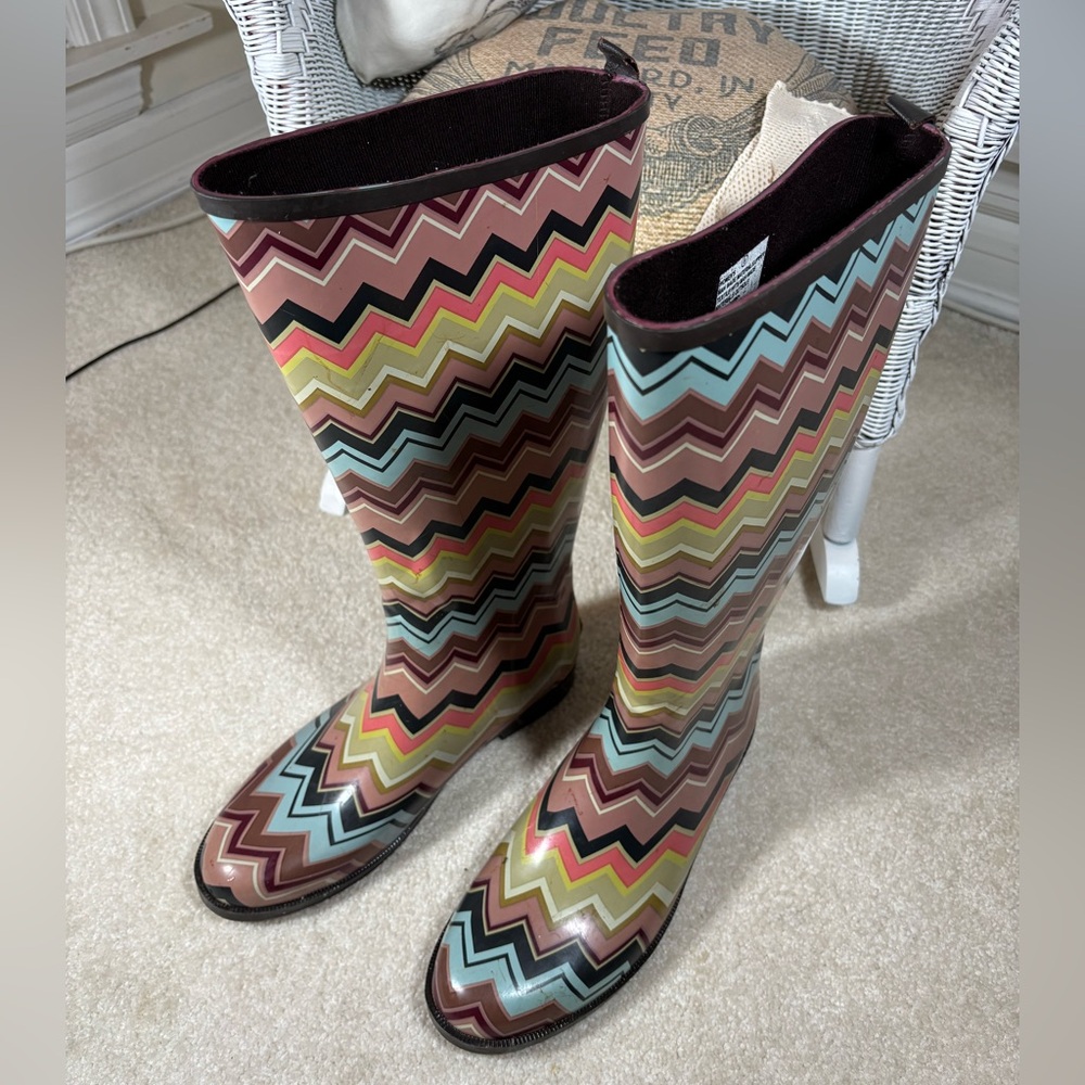 Missoni for Target Rain Boots size 8 Colorful Zigzag Pattern